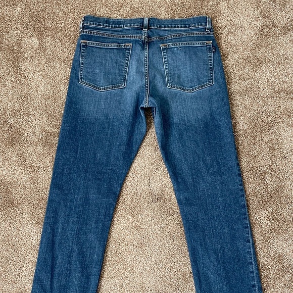 Vineyard Vines Medium Wash Jeans Size: 32x32 - Picture 2 of 2